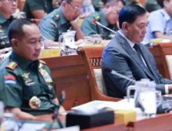 Panglima TNI dan Menhan RI Hadiri Raker Dengan Komisi I DPR RI Bahas Penyesuaian Anggaran 2026