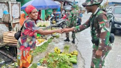 Kodim 1710/Mimika dan Komponen Pendukung Patroli Humanis Jelang HUT Ke-80 TNI