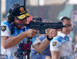 Panglima TNI Hadiri Kejuaraan Menembak Kasau Cup 2025 di Brigade Parako I Pasgat
