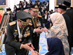 Panglima TNI Hadiri Penganugerahan Gelar Pahlawan Nasional Oleh Presiden RI