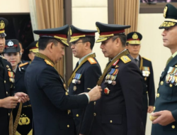 Kapolri Pimpin Upacara Penganugerahan Tanda Kehormatan Bintang Bhayangkara Pratama