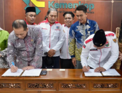 Menkop Teken MoU Bersama Apdesi Untuk Keterlibatan Aktif dan Sinkronisasi Data