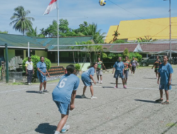 Koramil Timika Gelar Komsos Kreatif Bersama Warga Lewat Lomba Bola Voli