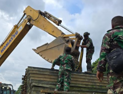 TNI Kerahkan Yon Zipur I/DD Pasang Jembatan Bailey Penghubung Tapsel-Tapteng