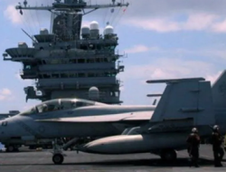 Trump Setujui Rencana Bangun 2 Kapal Perang Terbesar di Sejarah AS