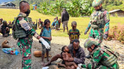Tiga Warga Distrik Sinak Terluka Akibat Penembakan OPM, Dievakuasi Dengan Bantuan TNI dan Warga