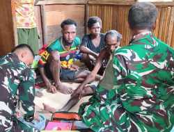 Tim Kesehatan Satgas TMMD Gerak Cepat Layani Warga Yang Sakit