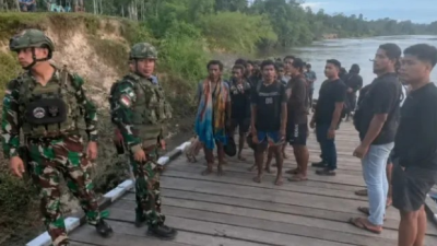 Koops TNI Habema Evakuasi 44 Pendulang Emas dari Gangguan OPM di Pegunungan Bintang