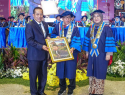 Menkop Mengajak Lulusan Universitas Trilogi Agar Jadi Motor Penggerak KDKMP