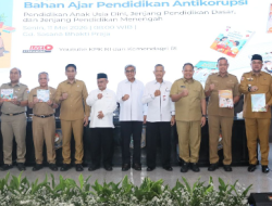 Wali Kota Bekasi Ikuti Peluncuran Buku Panduan Pendidikan Antikorupsi
