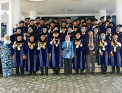 Wamenkop Ajak Wisudawan IPB Berkarya Melalui Semangat Koperasi