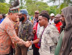 Menkop Peletakan Batu Pertama Pembangunan KDKMP Dekai di Yahukimo
