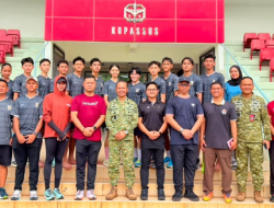 Letjen TNI Richard Tampubolon Tinjau Atlet Pelatnas Taekwondo Indonesia di Markas Kopassus