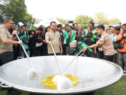 Panglima TNI Hadiri Hit & Eat Kodam Jaya, Perkuat Kebersamaan Dengan Masyarakat
