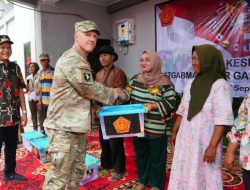 Dankodiklat TNI Tinjau Bakti Kesehatan dan Bakti Sosial SGS 2026 di Martapura