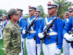 Panglima TNI Tinjau Gladi Bersih Upacara HUT Ke-81 TNI
