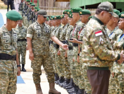 Wapang TNI Bersama Menhan RI Tinjau Kesiapan Yonif TP di Kalimantan Utara